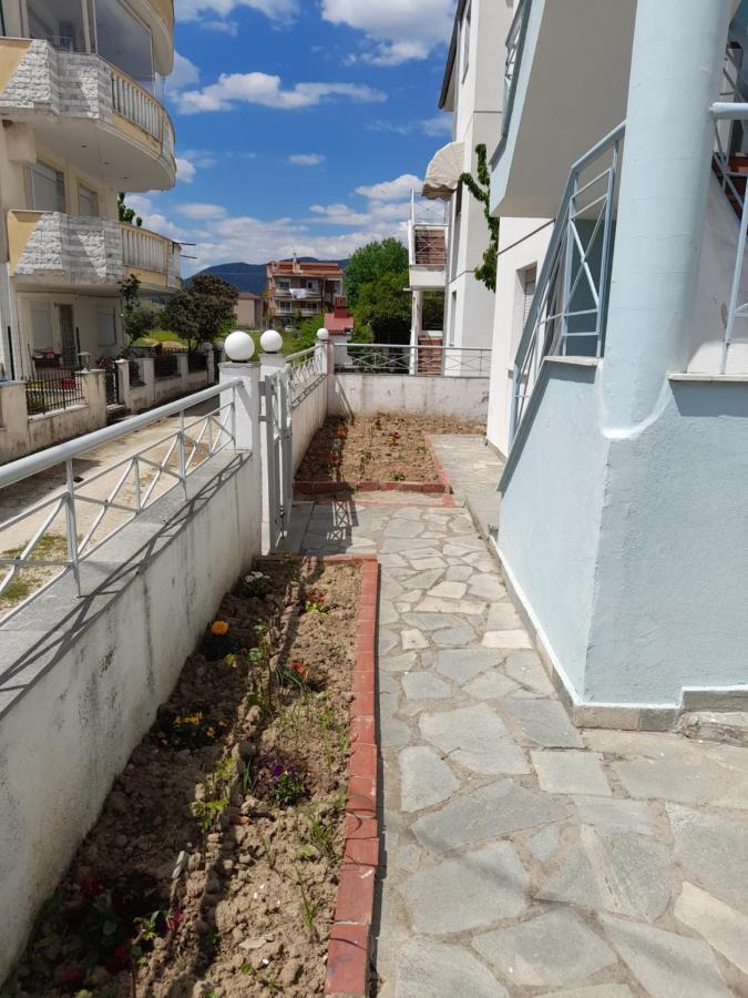 Dominikis Appartment Néa Péramos エクステリア 写真