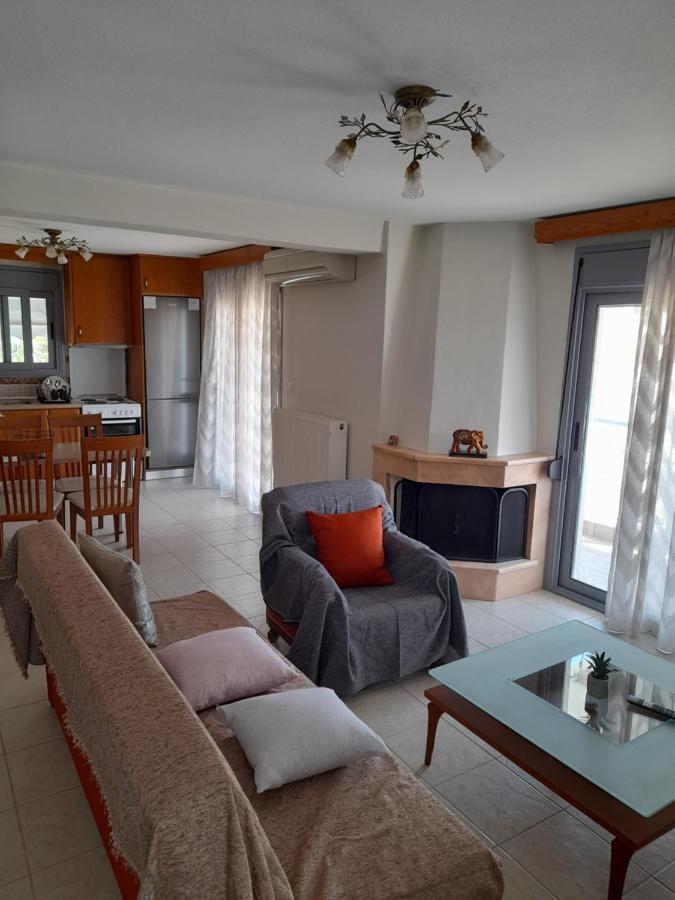 Dominikis Appartment Néa Péramos エクステリア 写真