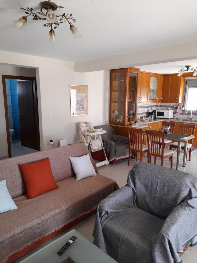 Dominikis Appartment Néa Péramos エクステリア 写真